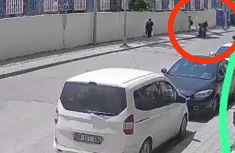 Siirt'te motosikletin çarptığı 10 yaşındaki çocuk ağır yaralandı
