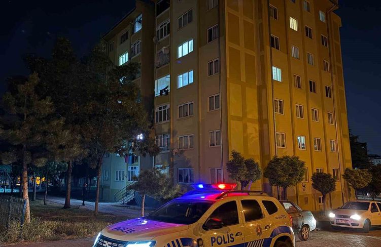 Kayseri'de 3. kattan düşen çocuk ağır yaralandı