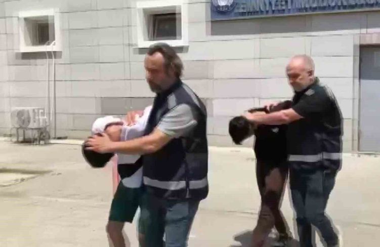 'Vatandaşlık vereceğiz' yalanıyla aldıkları 175 gram altınla kaçan dolandırıcılar yakalandı
