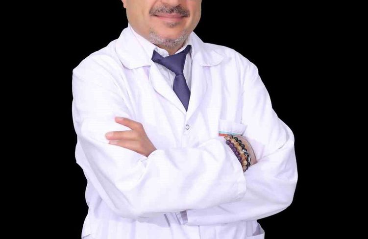 Op. Dr. Dilmen: 'Sıcak havalarda yetersiz sıvı tüketimi böbrek taşı riskini artırabilir'