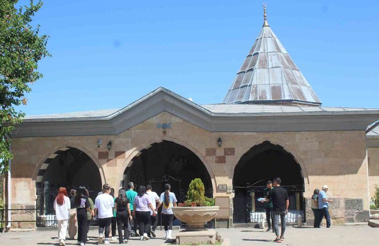 Hacı Bektaş Veli Müzesi'ni 8 ayda 385 bin kişi ziyaret etti