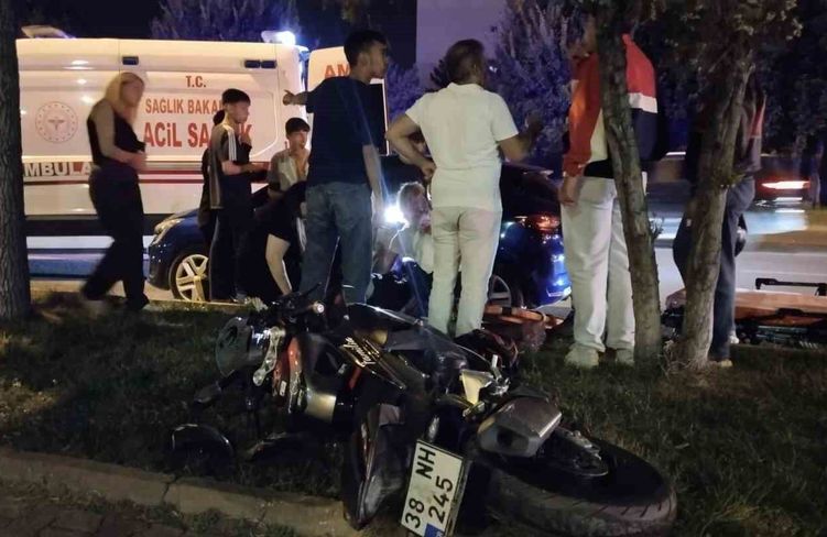 Kayseri'de otomobille motosiklet çarpıştı: 1 yaralı