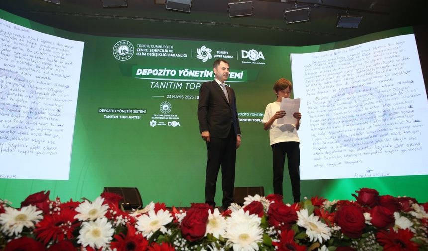 Bakan Kurum, Sakarya'da "Depozito İade Sistemi Tanıtım Toplantısı"nda konuştu: