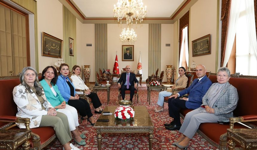 TBMM Başkanı Kurtulmuş, CHP'li Asu Kaya ve beraberindeki milletvekilleri ile İYİ Partili Çömez'i kabul etti