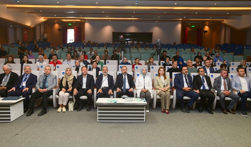 Van'da 'Sağlık Hizmetlerinde Kalite ve Akreditasyon Sempozyumu' düzenlendi