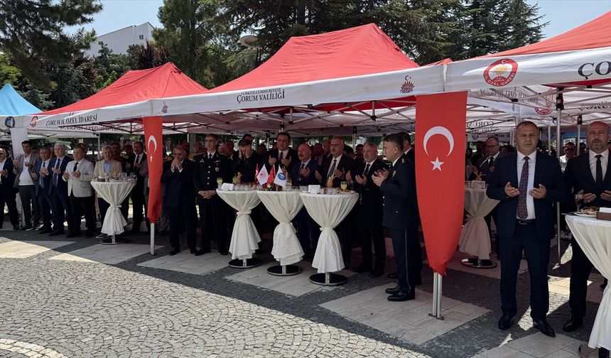 Çorum'daki bayramlaşma töreninde Filistinliler için dua edildi