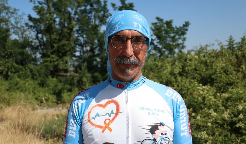 Kök hücre bekleyen hastalar için Çanakkale'den pedala basan gazeteci, Sakarya'ya ulaştı