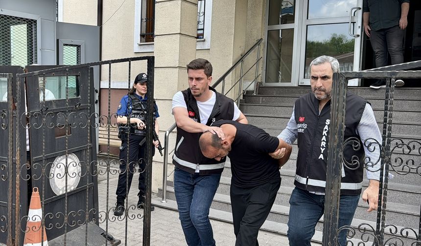 Sakarya'da eski eşi tarafından silahla vurulan kadın hastanede öldü