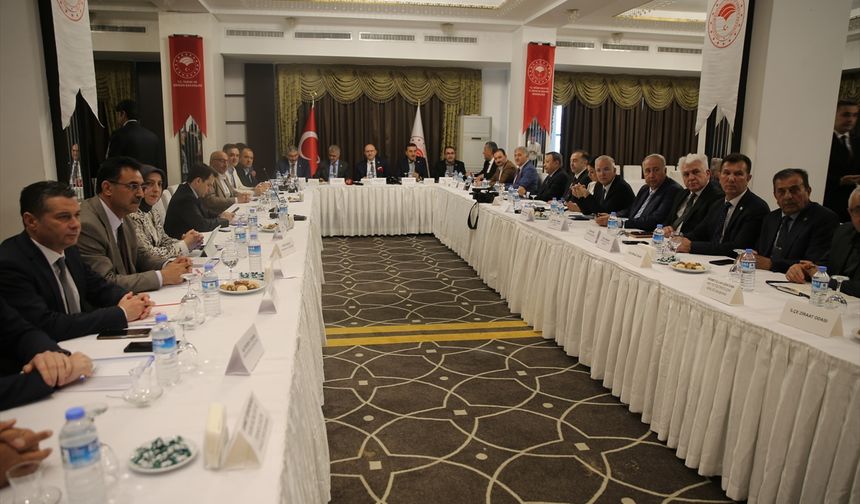 TBMM Zirai Don Olayını Araştırma Komisyonu, Niğde'de istişare toplantısına katıldı