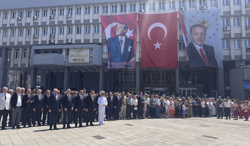 Zonguldak'ın kurtuluşunun 104. yıl dönümü kutlandı, Uzun Mehmet anıldı