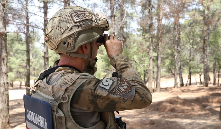 Adıyaman'da jandarma, ormanlarda yangın riskine karşı denetim yapıyor