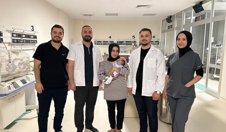 Batman'da 905 gram doğan Sevda bebek 2 aylık tedaviyle hayata tutundu