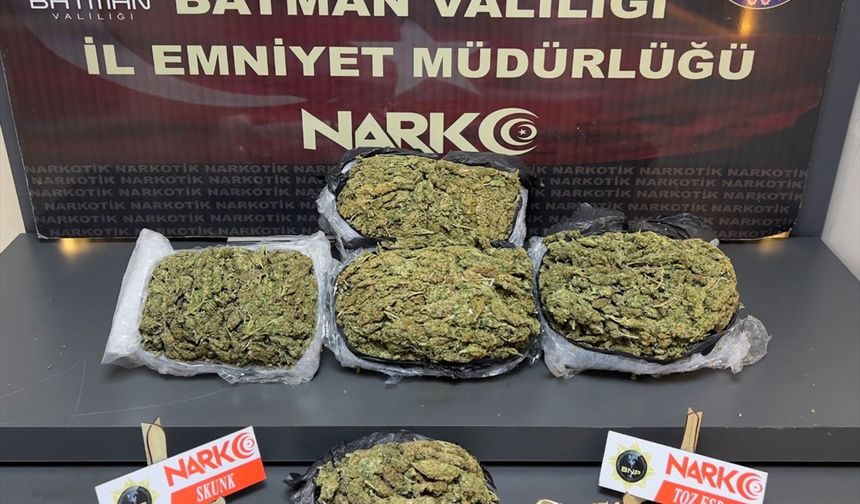 Batman'da düzenlenen uyuşturucu operasyonunda 4 kilo 500 gram skunk ele geçirildi