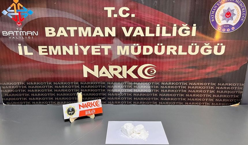 Batman'da uyuşturucu operasyonunda yakalanan 2 şüpheli tutuklandı