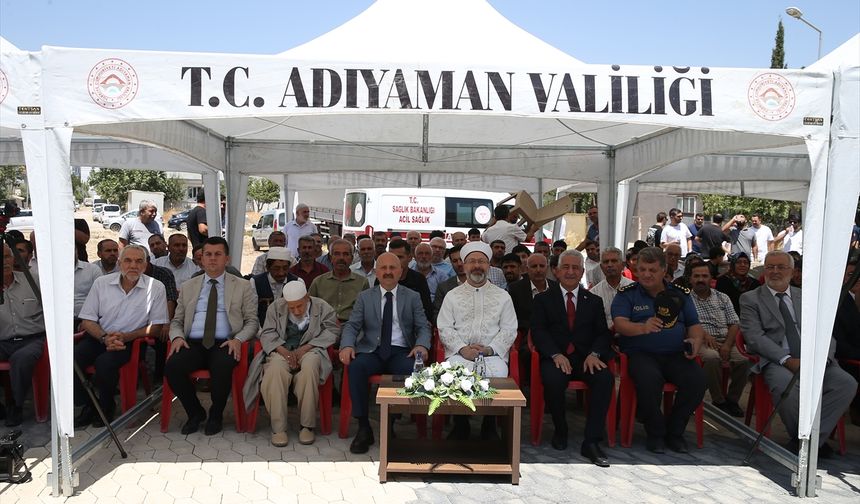 Diyanet İşleri Başkanı Erbaş, Adıyaman'da cami açılışı ve temel atma töreninde konuştu: