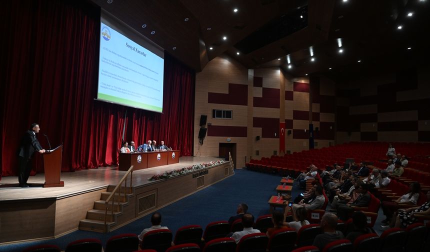 Edirne'de 'FETÖ'nün Balkanlar'daki eğitim tuzağı ve Türkiye'nin müdahalesi' konferansı düzenlendi