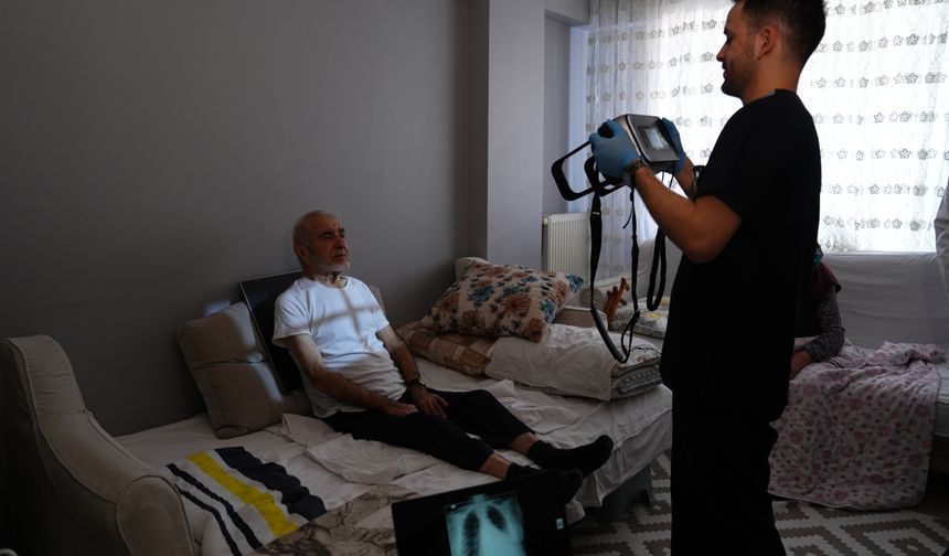 Evde sağlık hizmeti hastane sürecini ev ortamına taşıyarak hasta konforunu artırıyor