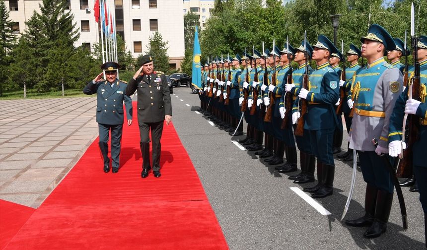 Genelkurmay Başkanı Orgeneral Gürak Astana'da temaslarda bulundu