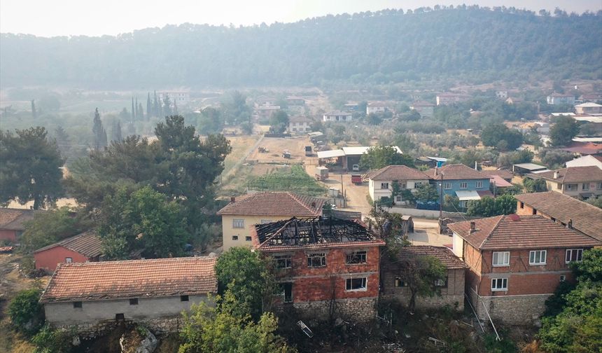 GÜNCELLEME - Sakarya'dan Bilecik tarafına sıçrayan orman yangınına 4. gününde müdahale devam ediyor