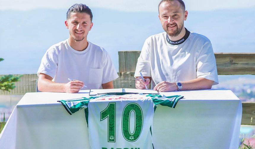 Konyaspor, Enis Bardhi'yi transfer etti