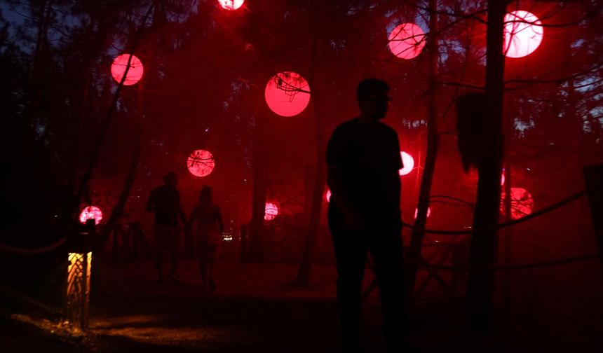 Multimedya gece yürüyüşü deneyimi Astra Lumina, ilk kez İstanbul'da gerçekleştirildi