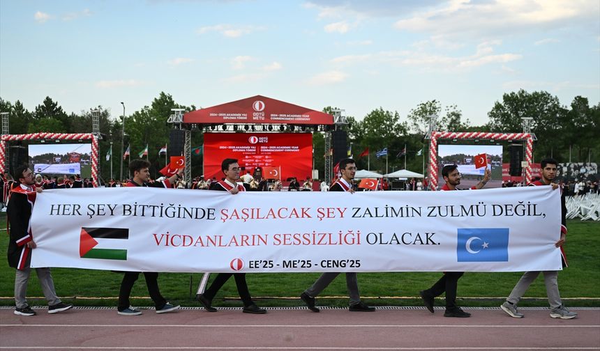 ODTÜ'de mezuniyet töreni düzenlendi