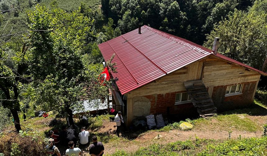 Şehit Uzman Çavuş Kani Obi'nin Ordu'daki ailesine şehadet haberi verildi