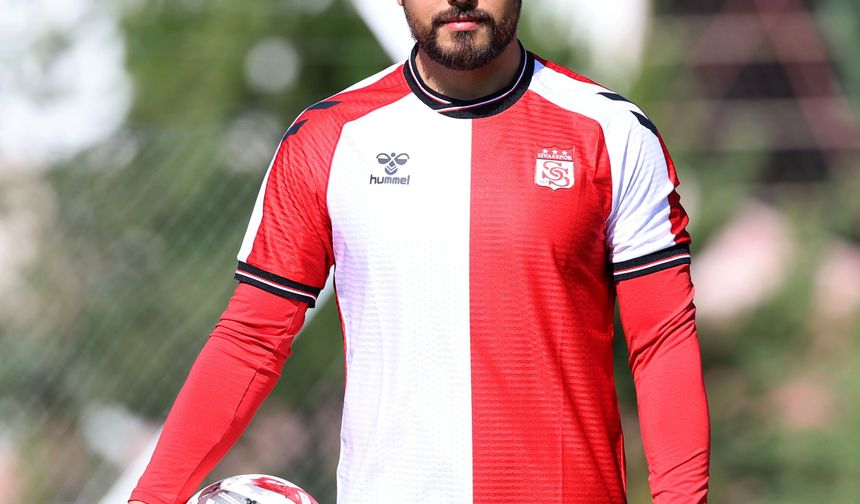 Sivasspor, deneyimli futbolcu Feyzi Yıldırım'ı transfer etti