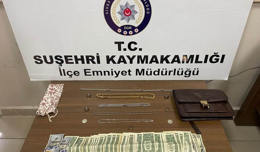 Sivas'ta kuyumcudan altın çalan yabancı uyruklu 3 zanlı Artvin'de yakalandı