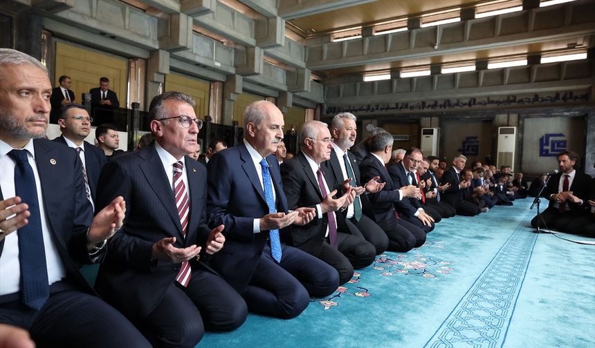 TBMM Başkanı Kurtulmuş, Meclis Camii'nde şehitler için düzenlenen Mevlid-i Şerif Programı'na katıldı