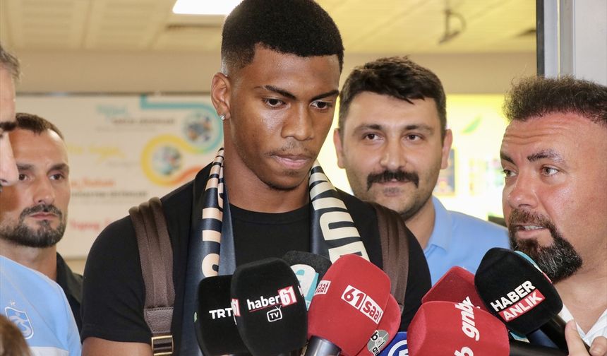 Trabzonspor'un anlaşmaya vardığı Filipe Augusto, Trabzon'a geldi