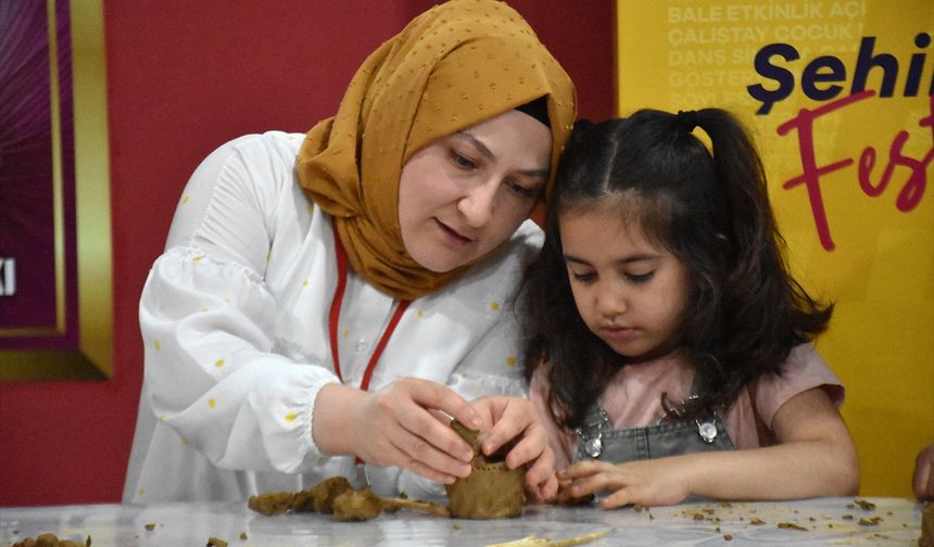 'Van Kültür Yolu Festivali' çocukları sanatla buluşturuyor