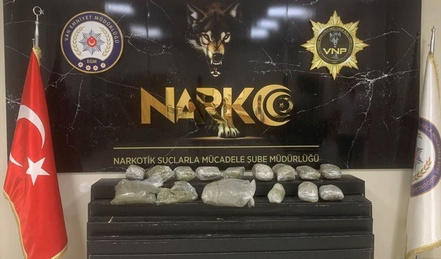 Van'da 10 kilo 120 gram skunk ele geçirildi