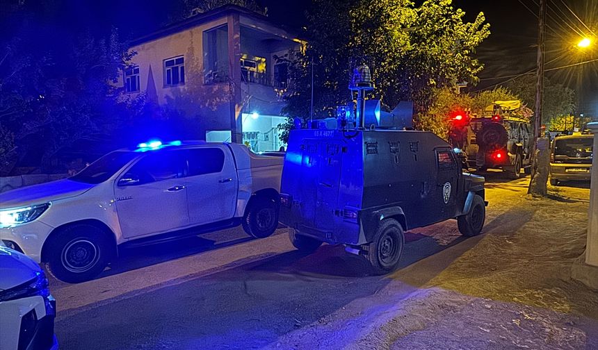 Van'da silahlı saldırıda baba öldü, 3 çocuğu yaralandı