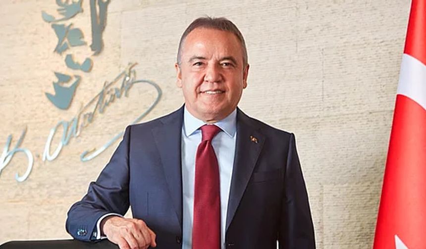 Antalya Büyükşehir Belediye Başkanı Muhittin Böcek gözaltına alındı