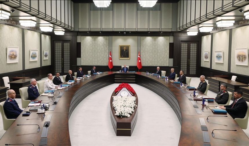 Cumhurbaşkanı Erdoğan başkanlığındaki Yüksek Askeri Şura toplantısı başladı