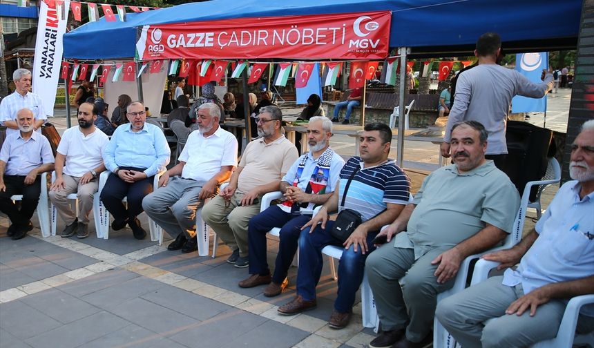 Adana'da Filistin'e destek için çadır nöbeti tutuluyor