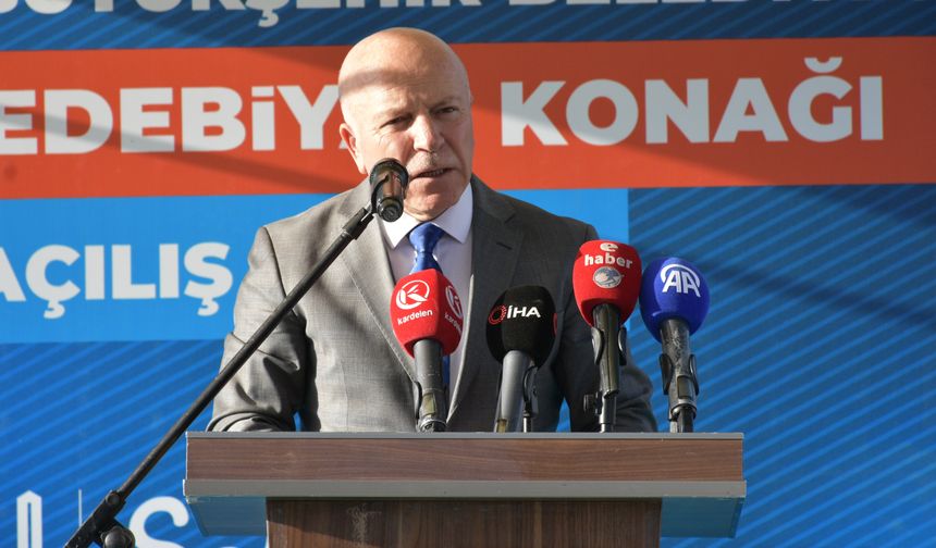 Erzurum'da gençlerin yazarlarla buluşacağı 'Dil ve Edebiyat Konağı' açıldı