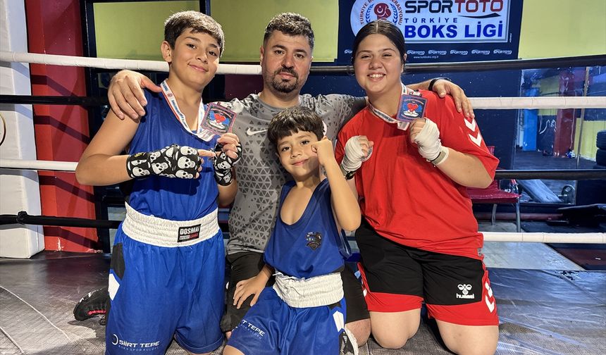 Eski Türkiye boks şampiyonu baba, çocuklarını da ringlere hazırlıyor