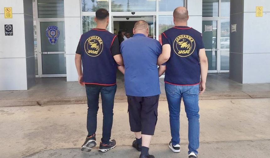 Eskişehir'de 25 yıl 10 ay kesinleşmiş hapis cezası bulunan firari hükümlü yakalandı