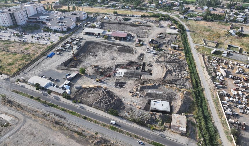 Iğdır'da 400 yataklı devlet hastanesinin inşaatına başlandı