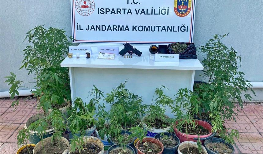 Isparta'da uyuşturucu operasyonunda 2 şüpheli gözaltına alındı