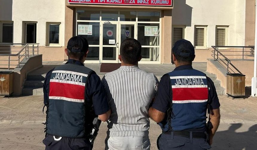 Kırşehir'de açık cezaevinden firar eden 2 hükümlü yakalandı