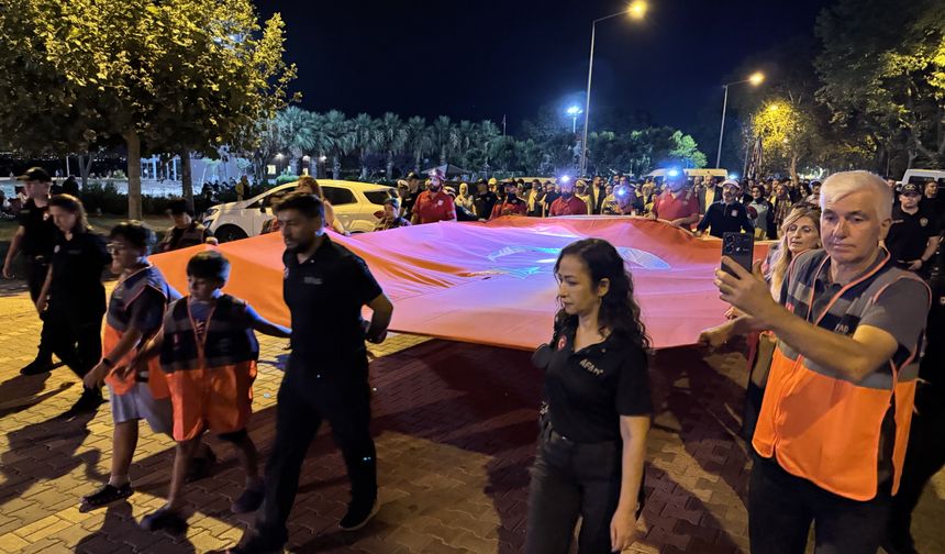 Marmara Depremi'nde hayatını kaybedenler Yalova'da anıldı