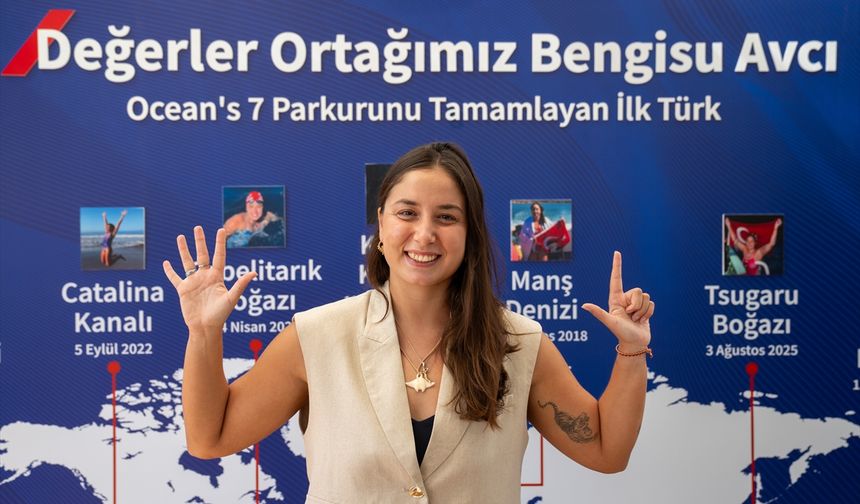 Okyanus Yedilisi'ni tamamlayan ilk Türk yüzücü Bengisu Avcı, basınla buluştu