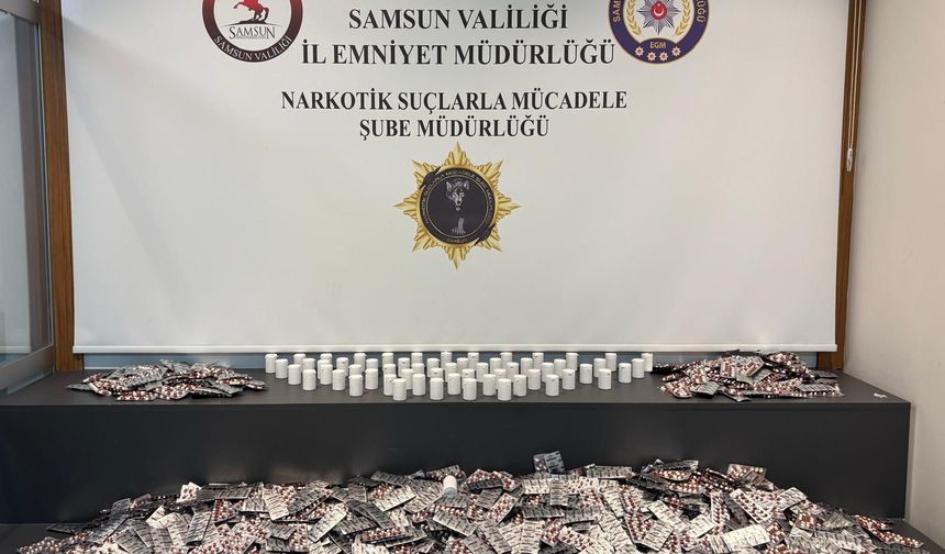 Samsun'da valize gizlenen 24 bin sentetik ecza ele geçirildi