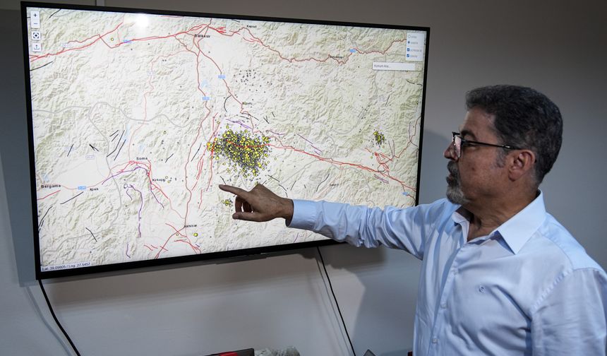 Sındırgı'daki depremin ardından 4 bine yakın artçı sarsıntı gerçekleşti