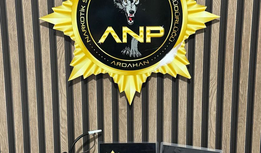 Ardahan'da uyuşturucu operasyonunda yakalanan 3 zanlı tutuklandı