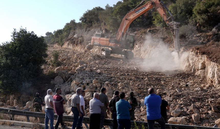 Batı Şeria'daki Beyt Ur el-Fevga beldesi sakinleri, İsrail'in 'kuşatma tehdidi'ni protesto etti