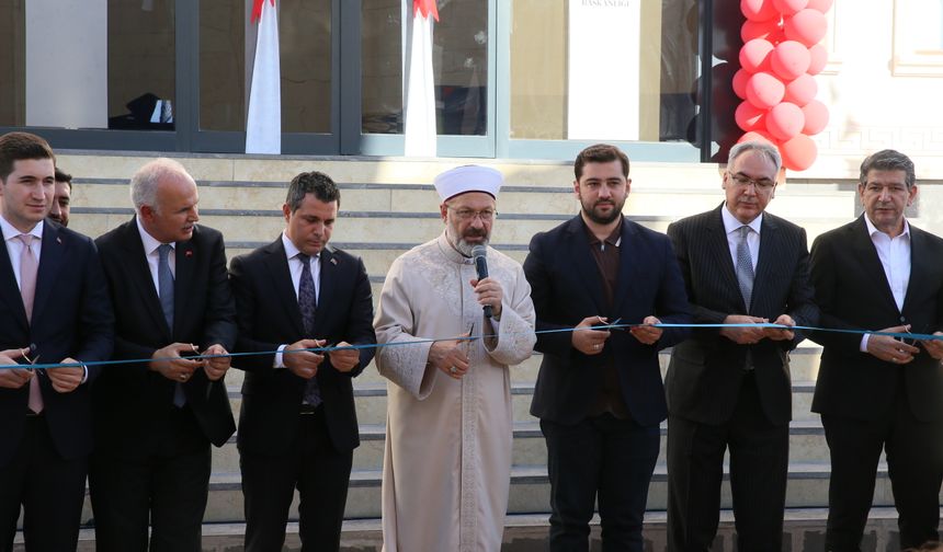 Diyanet İşleri Başkanı Erbaş Gaziantep'te Kur'an kursu açılışında konuştu: